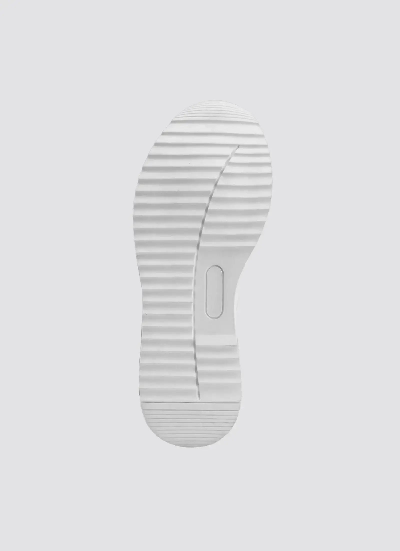 Stride Sneaker