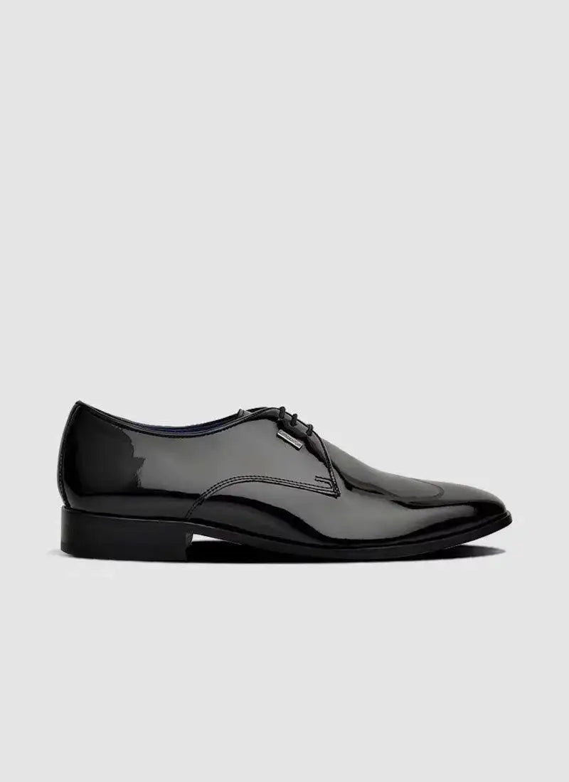 Zee Lace-ups # Black