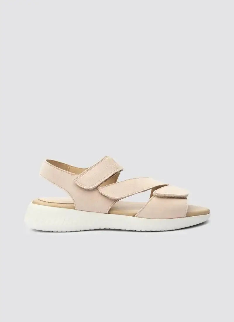 Quinn Sandal