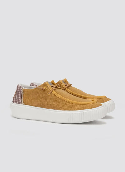 Maeve Lace-up 