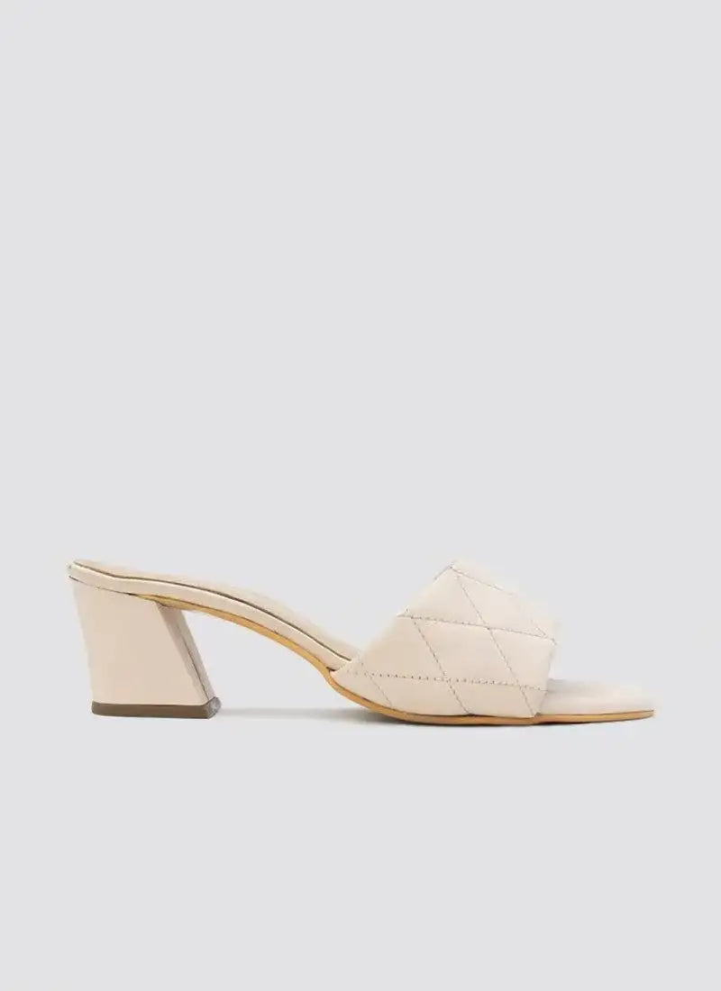 Amelia Sandal 