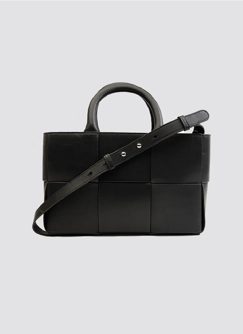 Aryana Tote